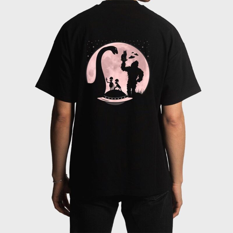Bigfoot Loch Ness Monster Sasquatch Cat Ufo Funny Aliens Men T-Shirt