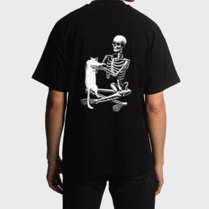 Funny Skeleton Holding A Cat Halloween Men T-Shirt
