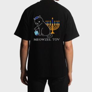 Meowzel Tov  Cute Cat Mazel Tov Menorah Funny Hanukkah Men T-Shirt